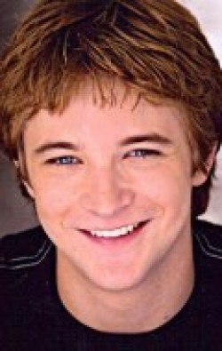 Recent Michael Welch pictures.