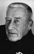 Mickey Spillane - bio and intersting facts about personal life.