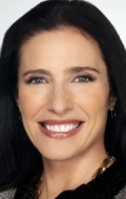 Mimi Rogers - bio and intersting facts about personal life.