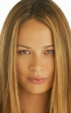 Moon Bloodgood - bio and intersting facts about personal life.