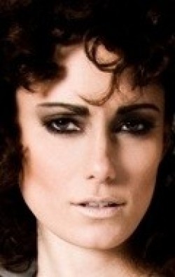 Natalie Brown - bio and intersting facts about personal life.
