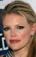 Natalie Maines - bio and intersting facts about personal life.