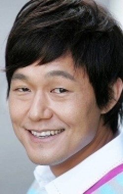 Park Seong-woong - bio and intersting facts about personal life.