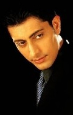 Priyanshu Chatterjee - bio and intersting facts about personal life.