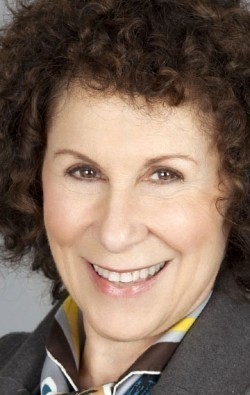 Rhea Perlman - bio and intersting facts about personal life.