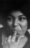 Roberta Flack - bio and intersting facts about personal life.