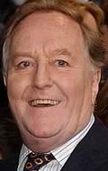 Robert Hardy - bio and intersting facts about personal life.