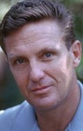 Robert Stack - bio and intersting facts about personal life.