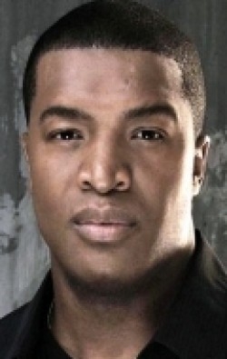 Roger Cross - bio and intersting facts about personal life.