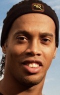 Ronaldinho Gaucho - bio and intersting facts about personal life.