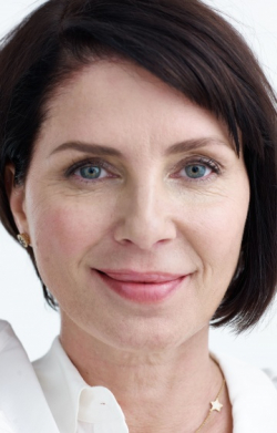 Sadie Frost - bio and intersting facts about personal life.