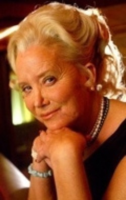 Sally Kirkland - bio and intersting facts about personal life.