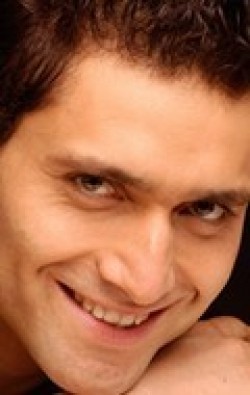 Shiney Ahuja - bio and intersting facts about personal life.