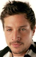 Simon Rex - bio and intersting facts about personal life.