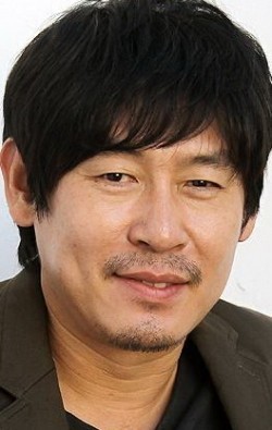 Recent Sol Kyung Gu pictures.