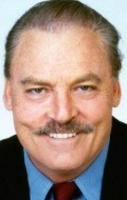 Stacy Keach - bio and intersting facts about personal life.