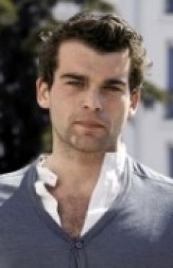Stanley Weber - bio and intersting facts about personal life.