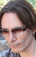 Steve Vai - bio and intersting facts about personal life.
