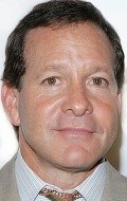 Steve Guttenberg - bio and intersting facts about personal life.