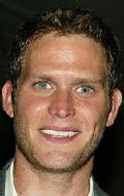 Steven Pasquale - bio and intersting facts about personal life.