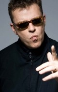 Suggs - wallpapers.