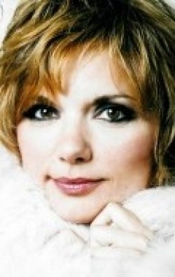 Recent Teryl Rothery pictures.