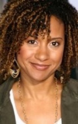 Tracie Thoms - bio and intersting facts about personal life.