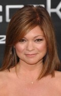 Valerie Bertinelli - bio and intersting facts about personal life.