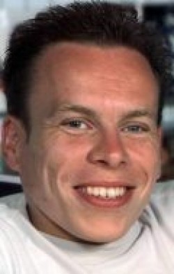 Warwick Davis - bio and intersting facts about personal life.
