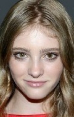 Willow Shields - wallpapers.