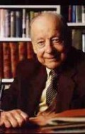 Winston Graham - bio and intersting facts about personal life.