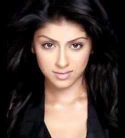 Zoa Morani - bio and intersting facts about personal life.