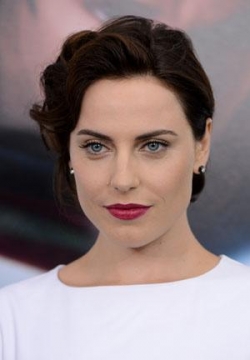 Antje Traue picture