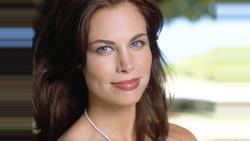 Brooke Burns picture