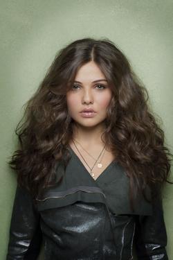 Danielle Campbell picture