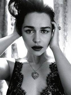 Emilia Clarke picture