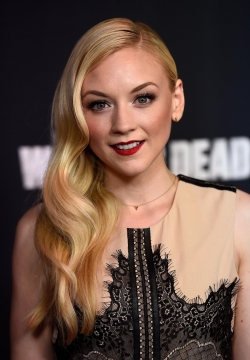 Emily Kinney picture