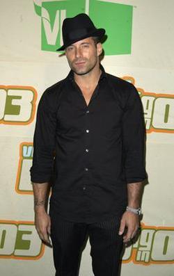 Johnny Messner picture