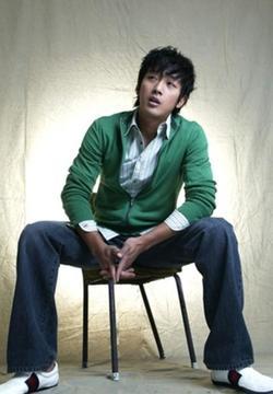 Ha Jeong Woo picture