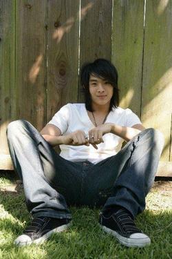 Justin Chon picture