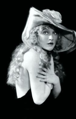 Mae Murray picture