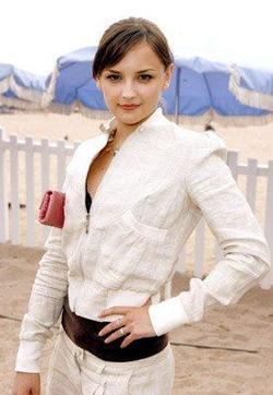 Rachael Leigh Cook picture