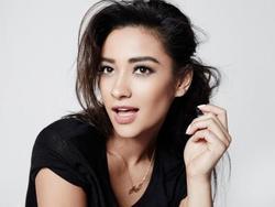 Shay Mitchell picture